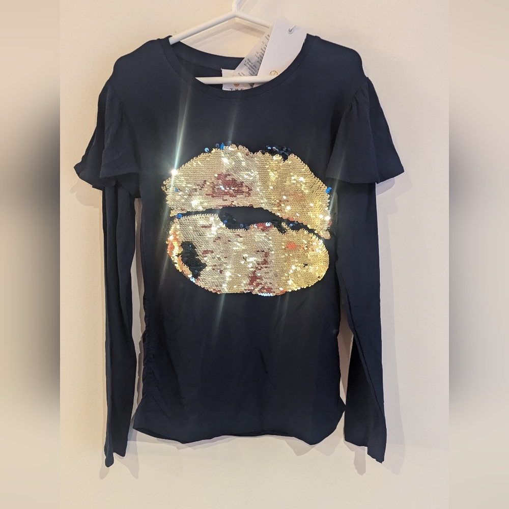 3/15$ Sequin Lip Design Long Sleeve Top